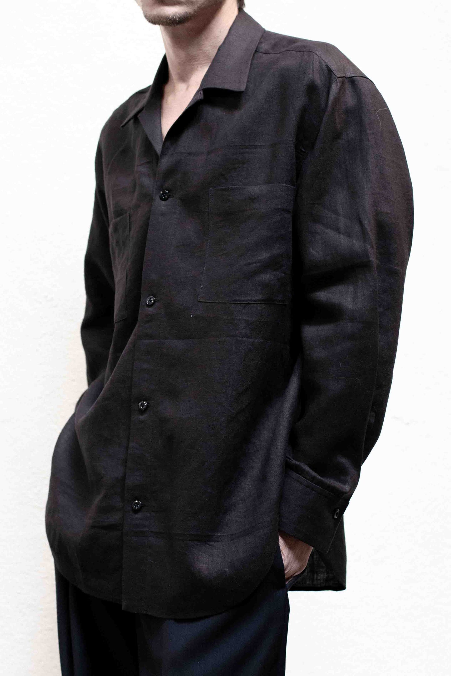 Casual Shirt in Black Linen