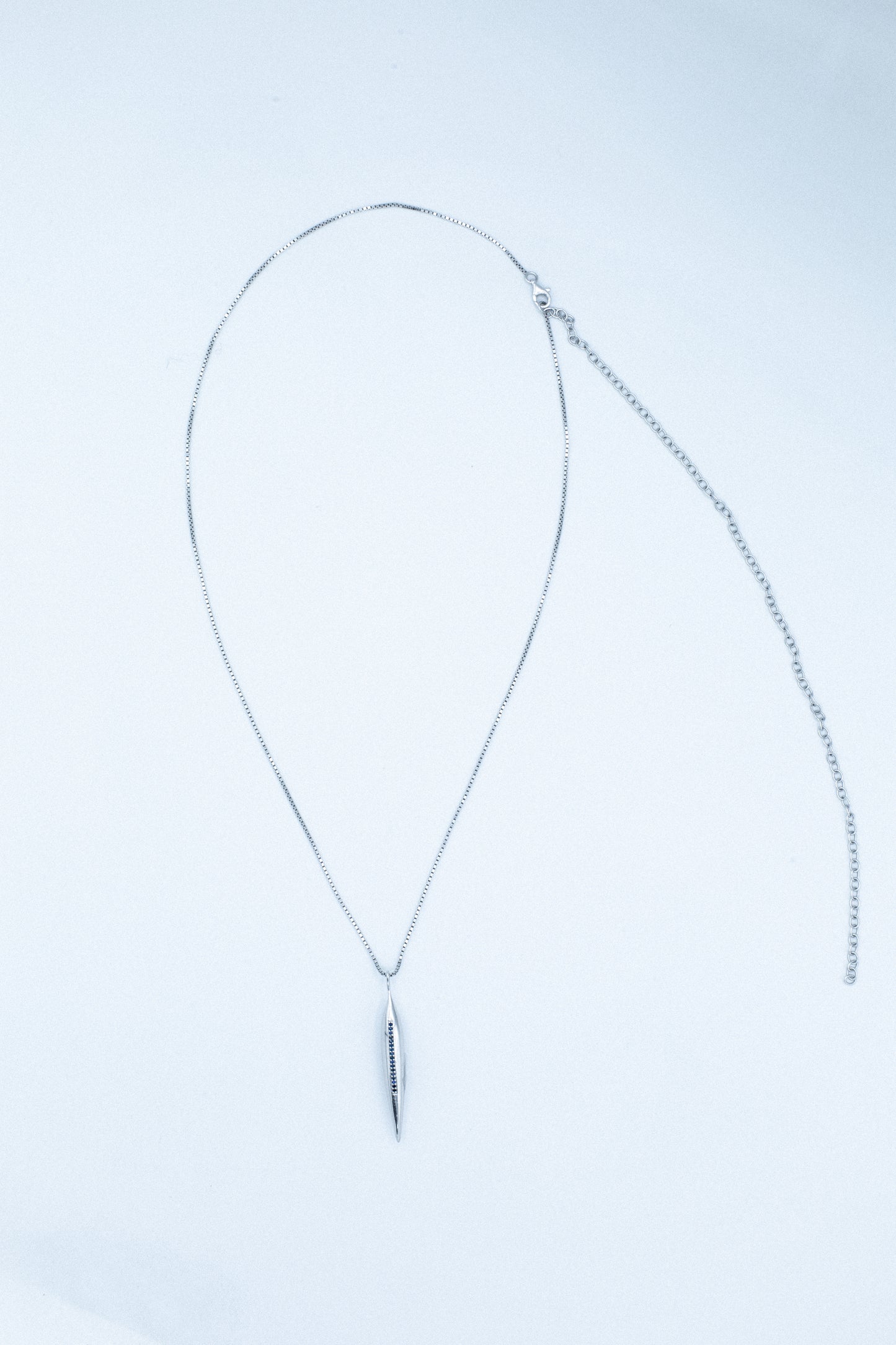 HERO PENDULUM WITH SAPPHIRE