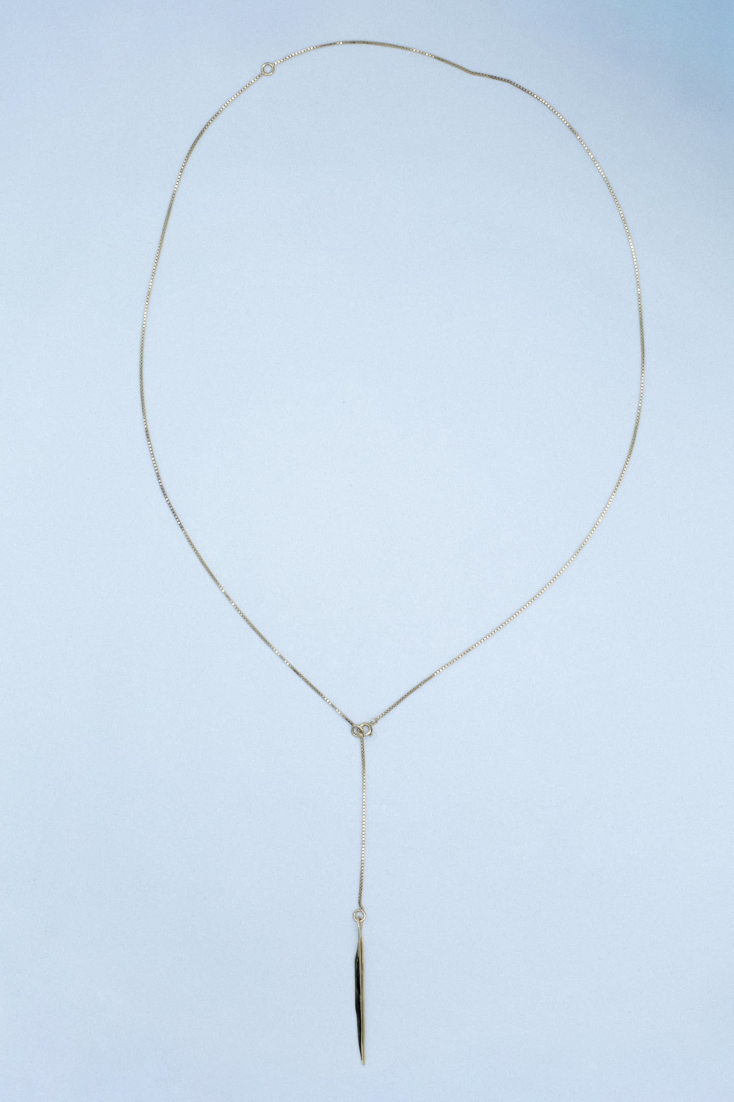 FEATHER LARIAT