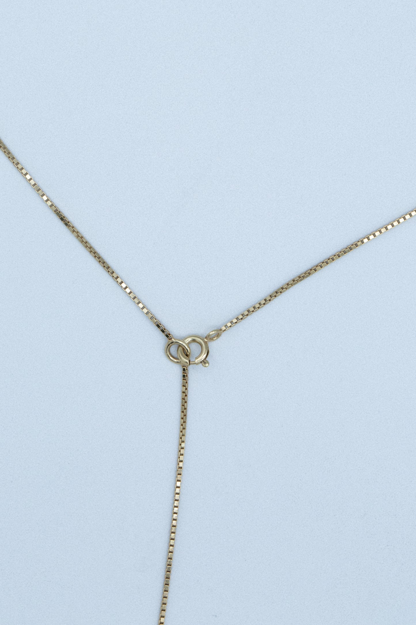 FEATHER LARIAT