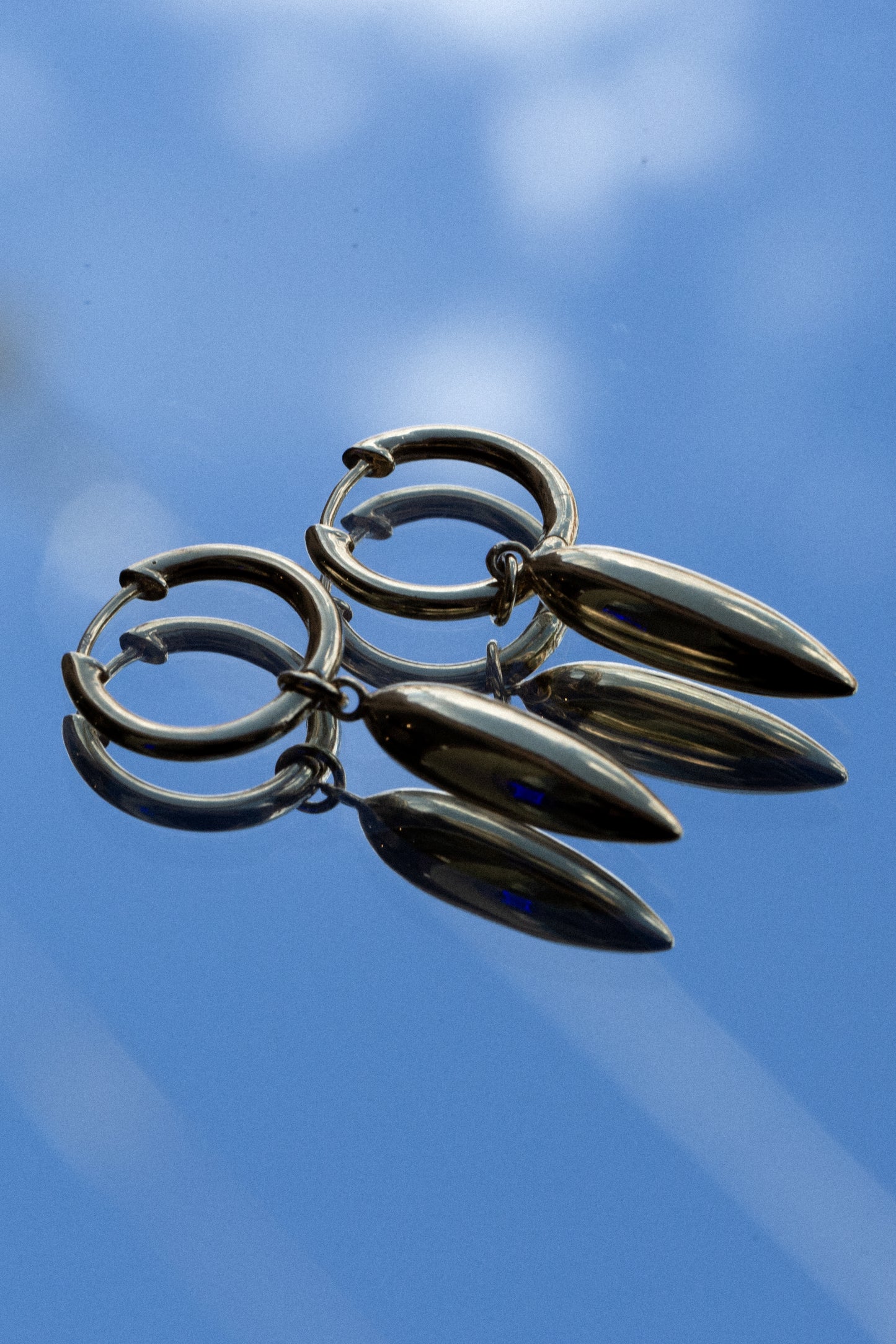 PENDULUM EARRING