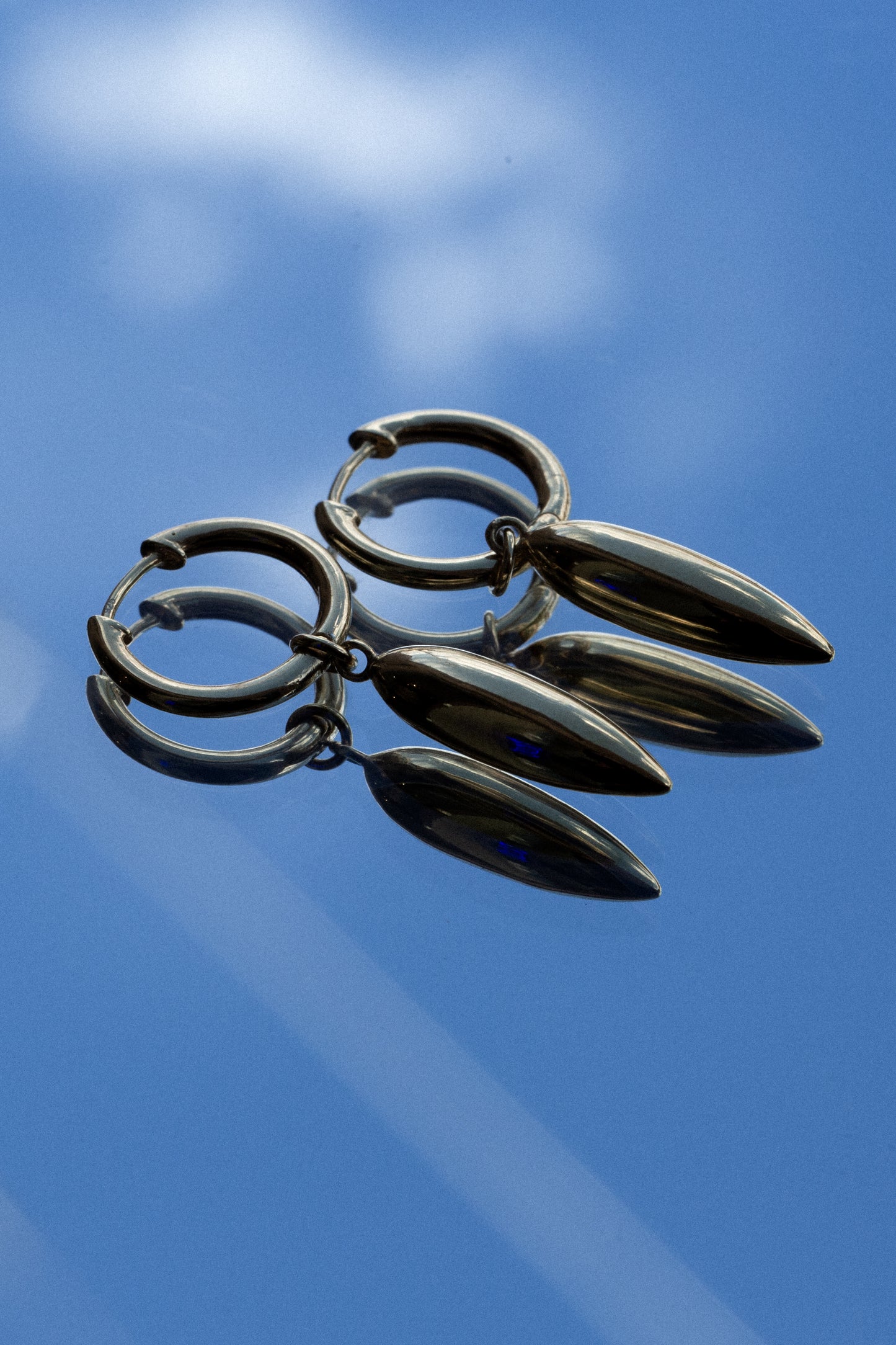 PENDULUM EARRING