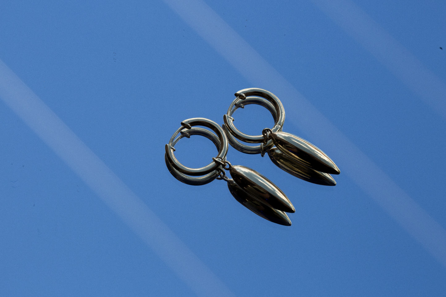 PENDULUM EARRING