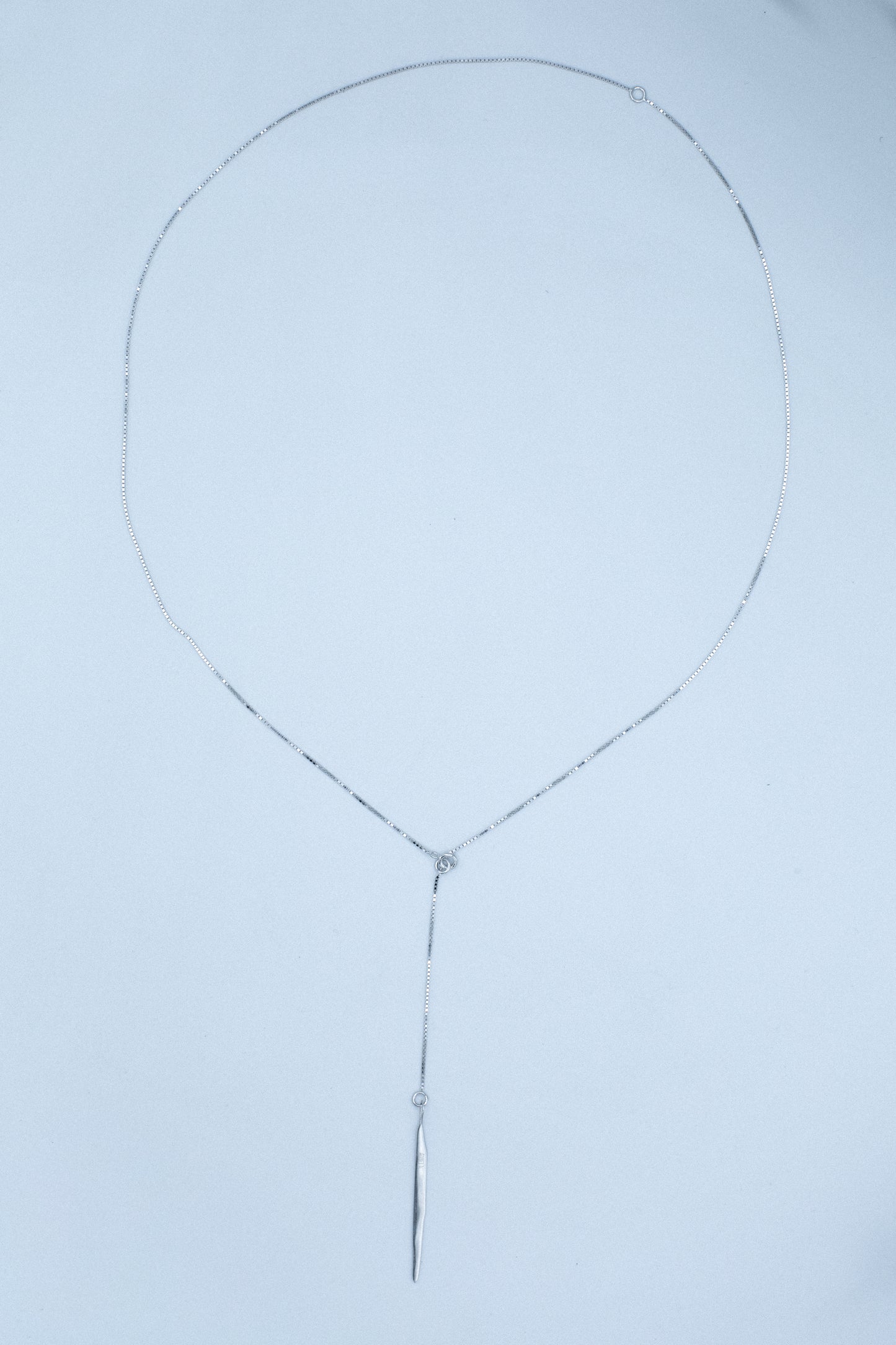 FEATHER LARIAT