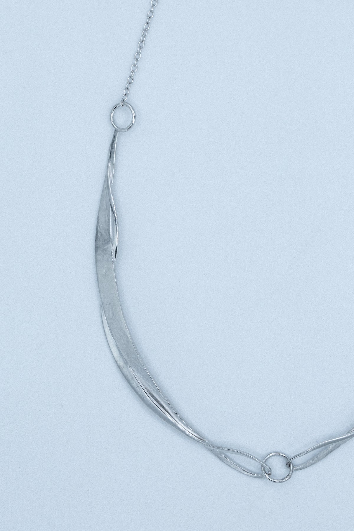 CHARM COLLAR NECKLACE