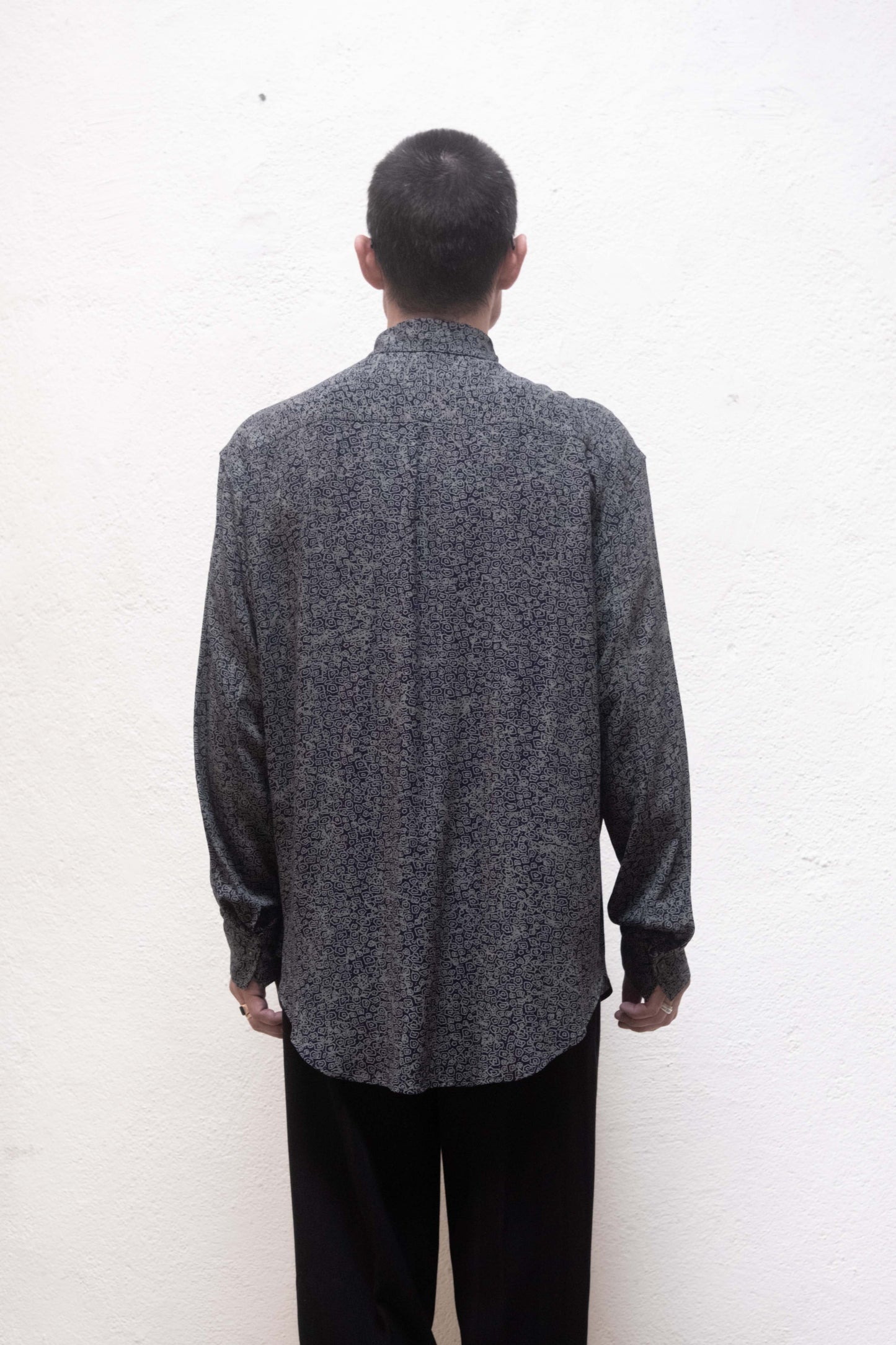 Dress Shirt in Dark Blue Print Tencel