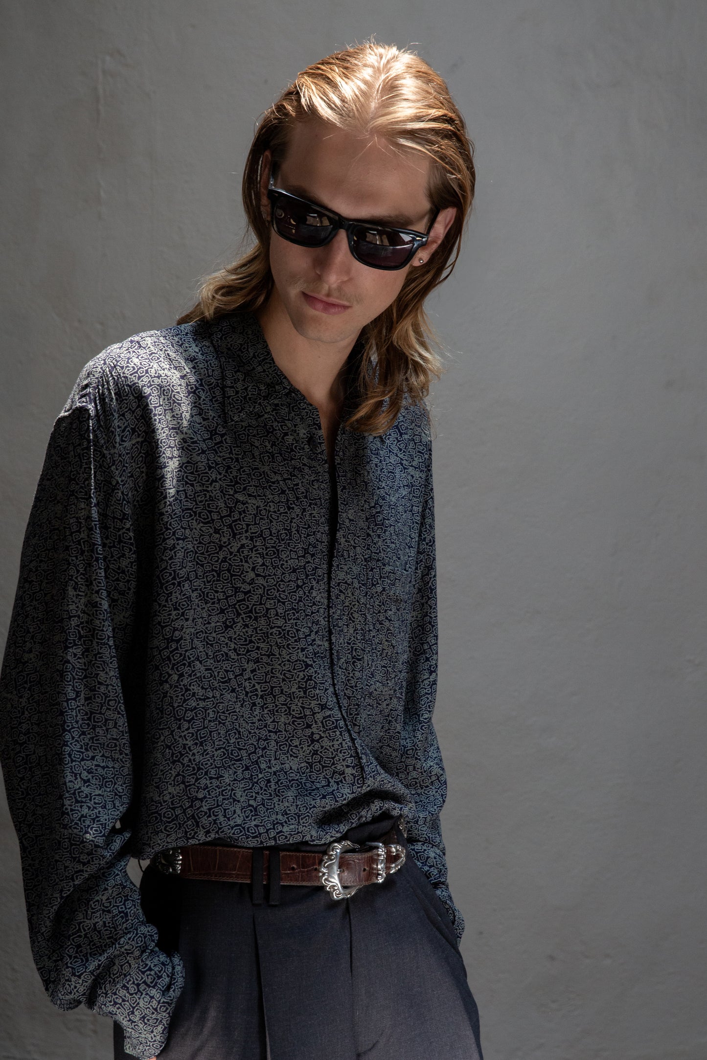 Dress Shirt in Dark Blue Print Tencel