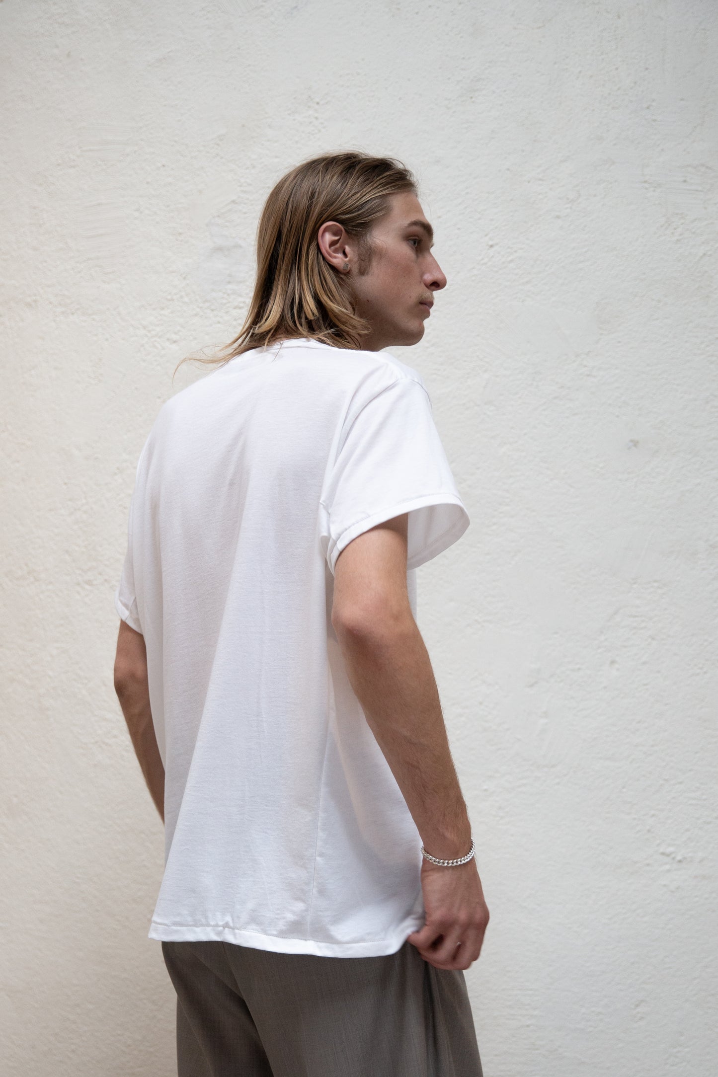 T-shirt White